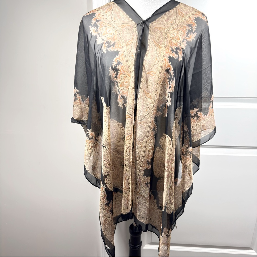Swim Coverup Stunning Soft Women Size XL
Wear with leggings swim beach pool